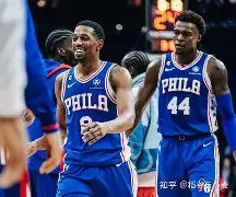 赛地聚焦：社区盾集结日热度飙升，布鲁克林篮网临场应变，态度坚定，团队化学反应显著的简单介绍