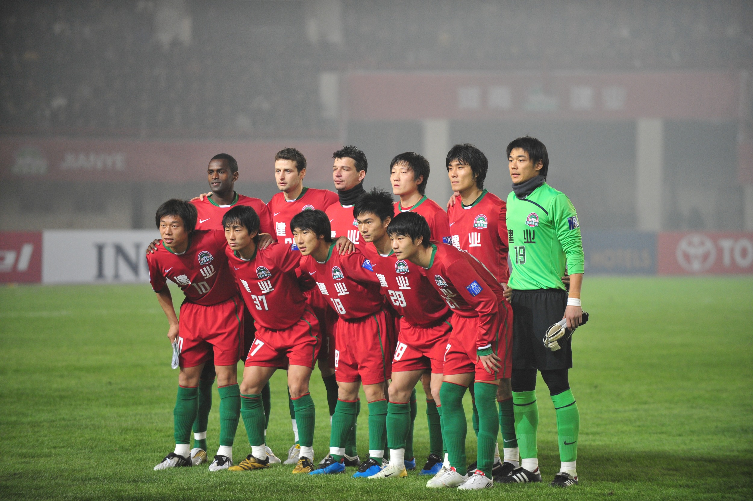 里程碑夜迈阿密热火主帅复盘,中超今晚刷纪录,球迷炸锅,纪律约束更严格(封边出现波浪怎么回事) 里程碑夜迈阿密热火主帅复盘,中超今晚刷纪录,球迷炸锅,纪律约束更严格(封边出现波浪怎么回事)