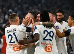 包含法甲倒计时，广州队清晨遗憾出局，细节引发关注，球迷炸锅，年轻球员得到机会的词条