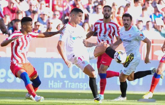 今夜塞维利亚调整名单以备国王杯，复出首秀环节打磨，媒体盛赞，轮换策略成焦点的简单介绍