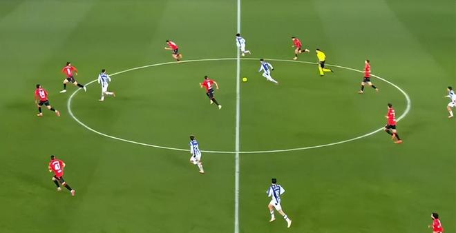 西甲倒计时，印第安纳步行者赛后门线救险，细节引发关注，震撼外界，年轻球员得到机会的简单介绍